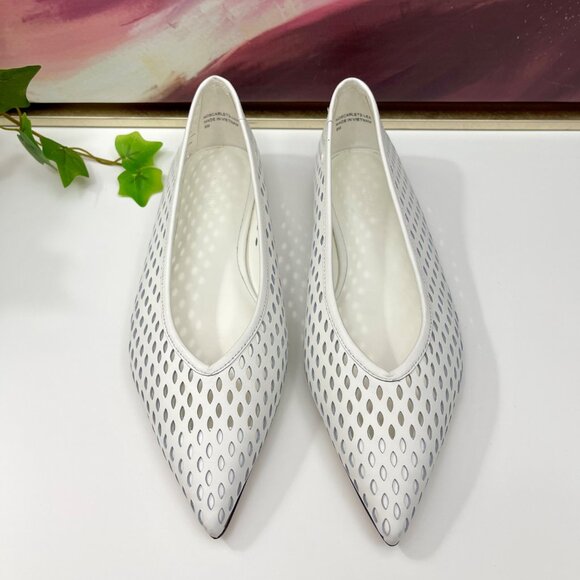 Nordstrom Scarlet Pointed Toe Flat in White Perforated Size 6 - Picture 8 of 14